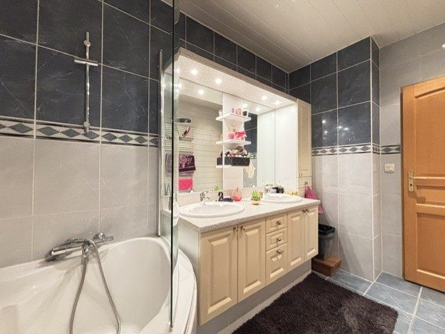 VENTE - Maison - Saint-Genest-Lerpt (42530) - 349000 €