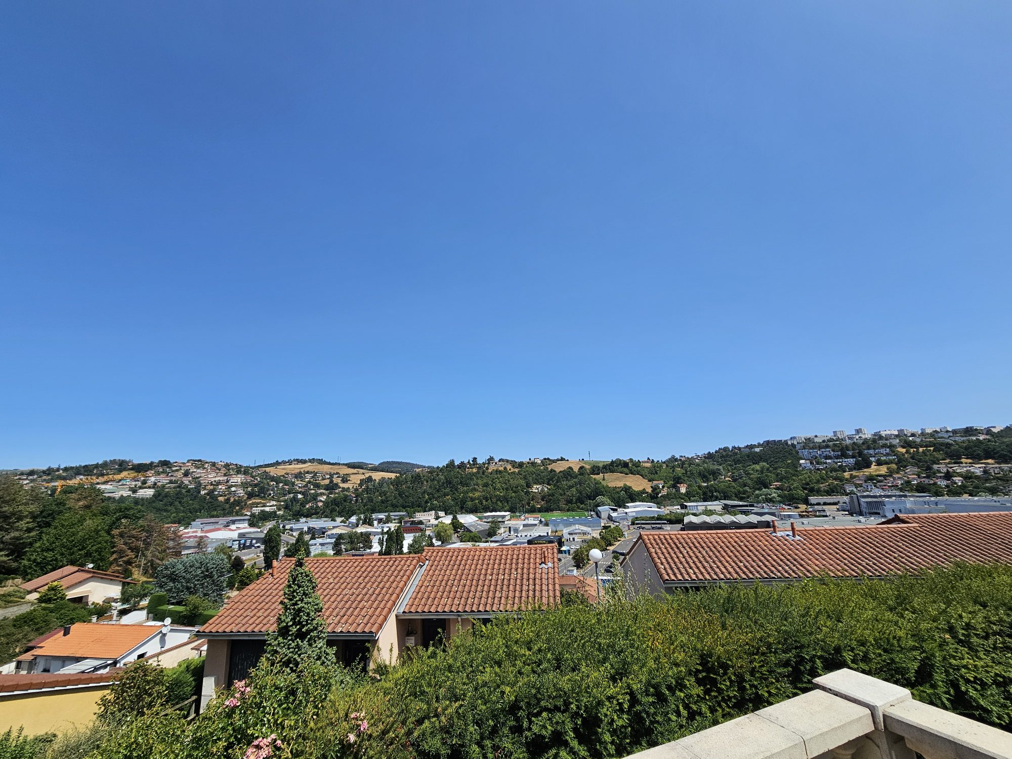 LOCATION - Appartement - Saint-Priest-en-Jarez (42270) - 620 €