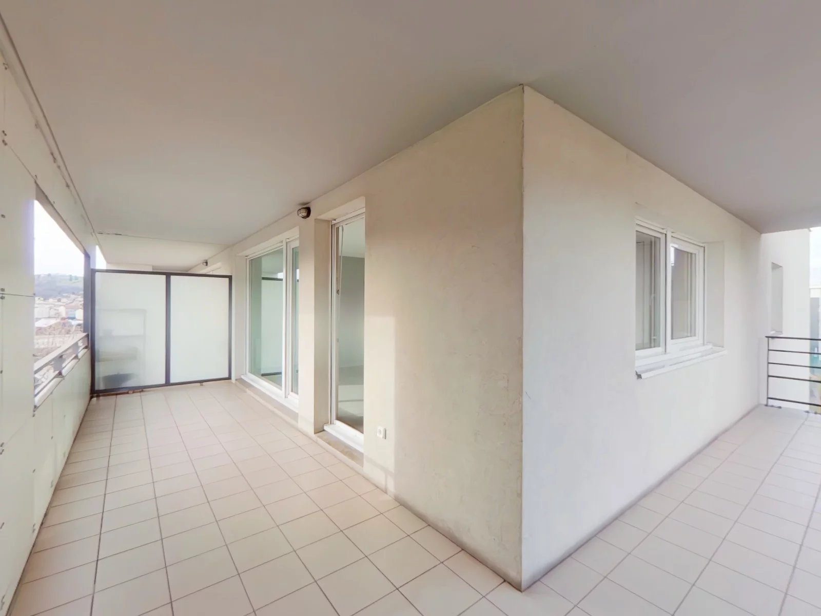 VENTE - Appartement - Saint-Priest-en-Jarez (42270) - 179900 €