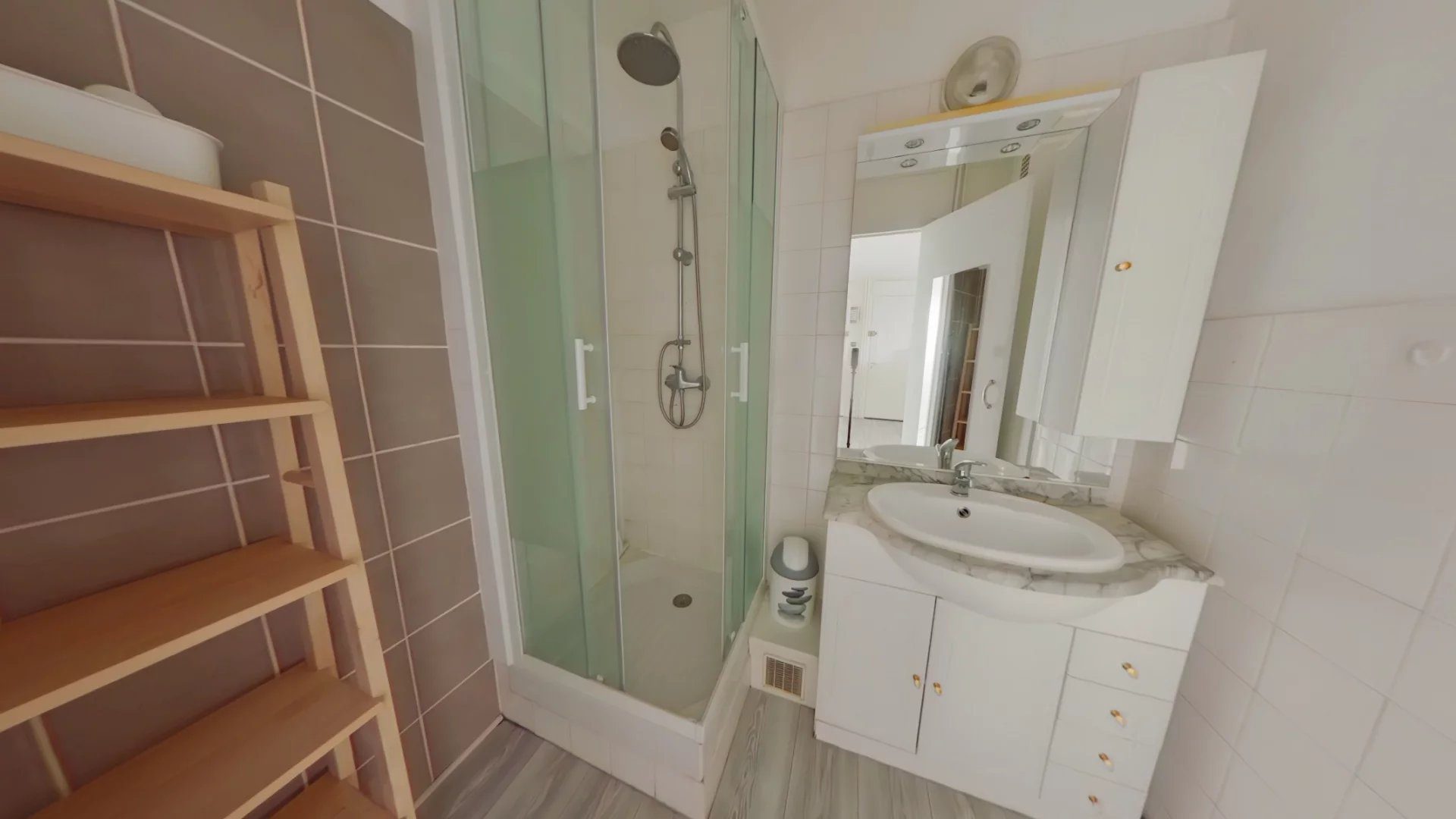 LOCATION - Appartement - Saint-Étienne (42000) - 490 €
