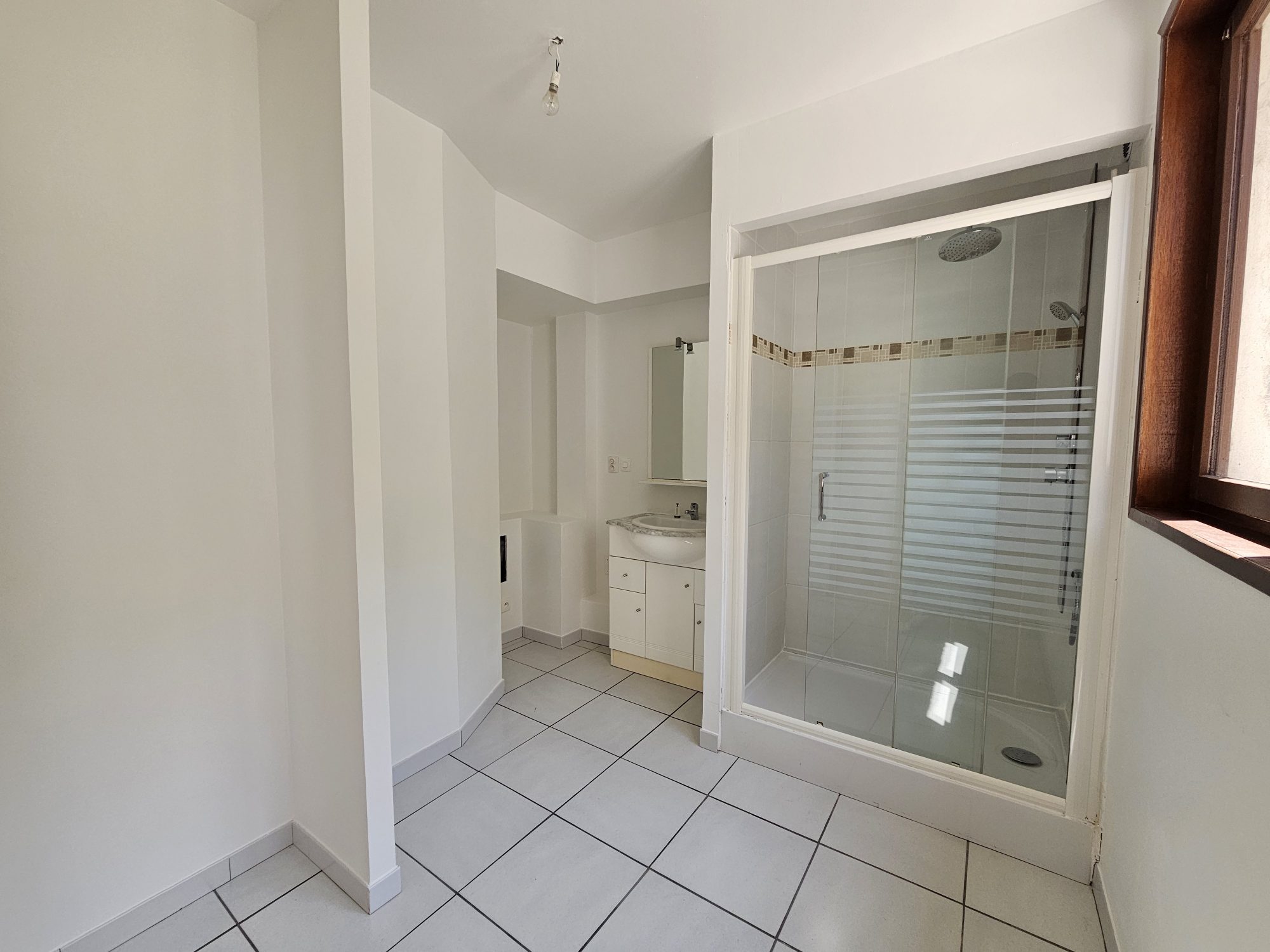 LOCATION - Appartement - Saint-Priest-en-Jarez (42270) - 620 €