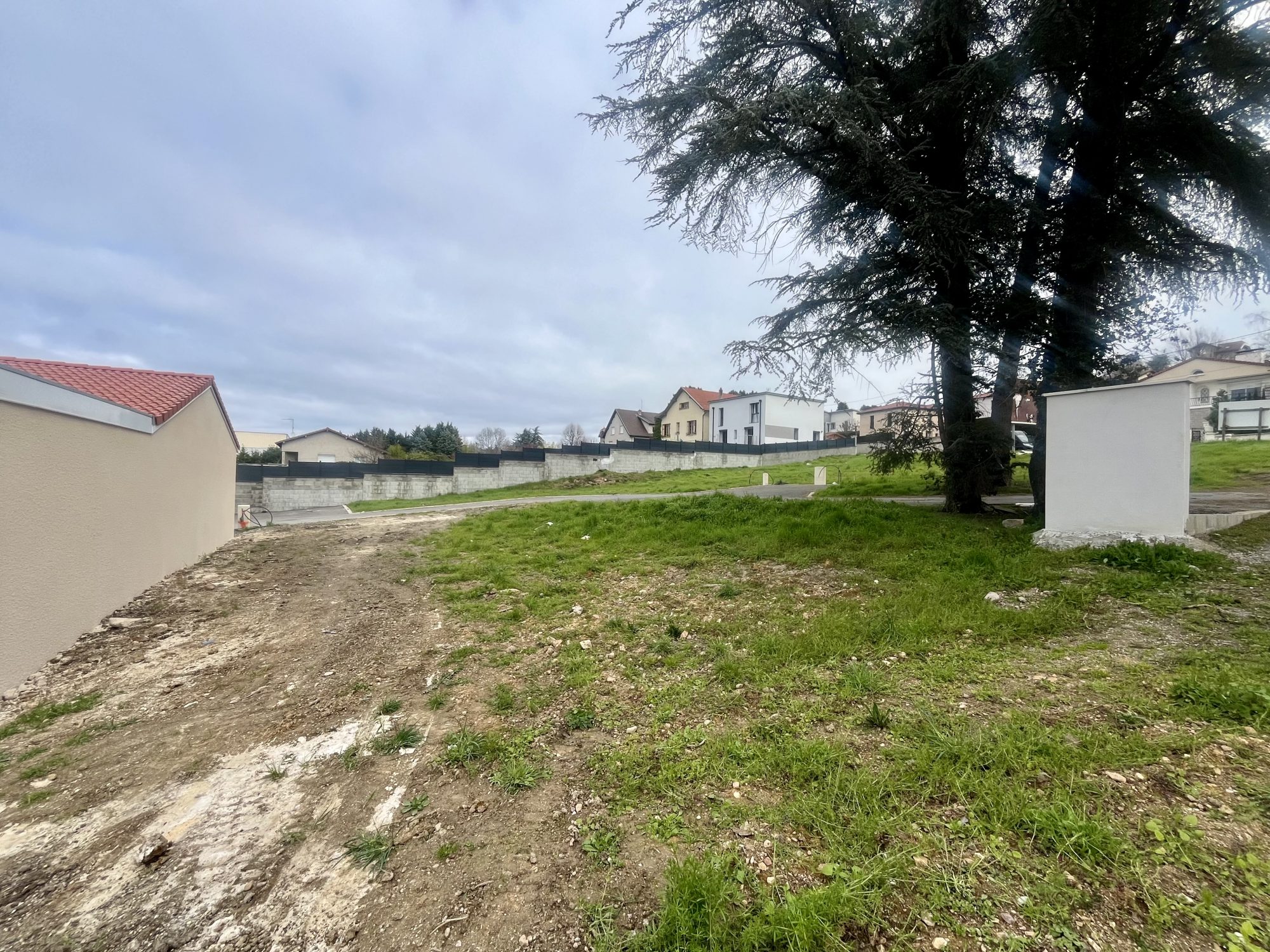 VENTE - Terrain - Saint-Just-Saint-Rambert (42170) - 99000 €