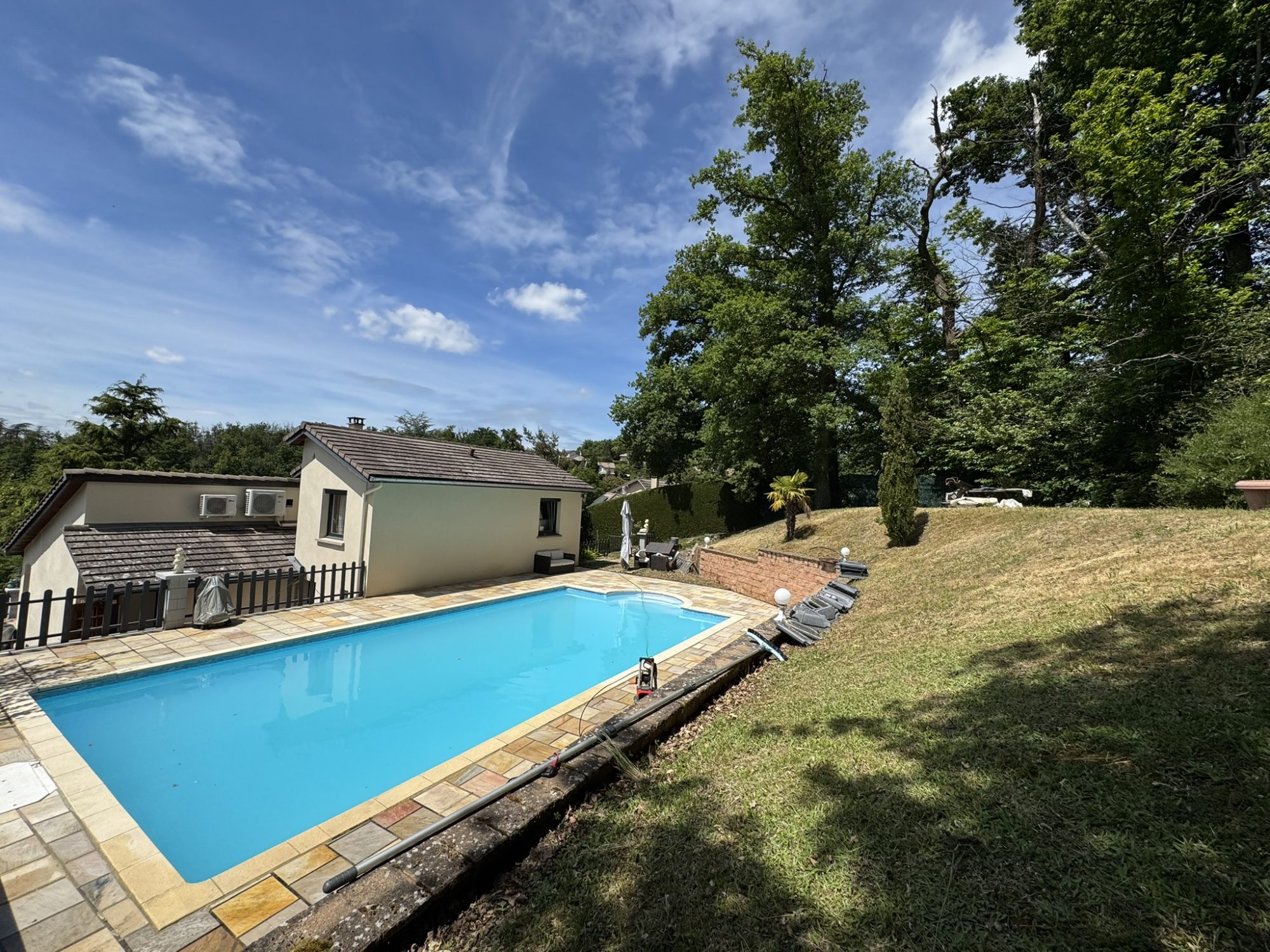 VENTE - Maison - L'Étrat (42580) - 449000 €