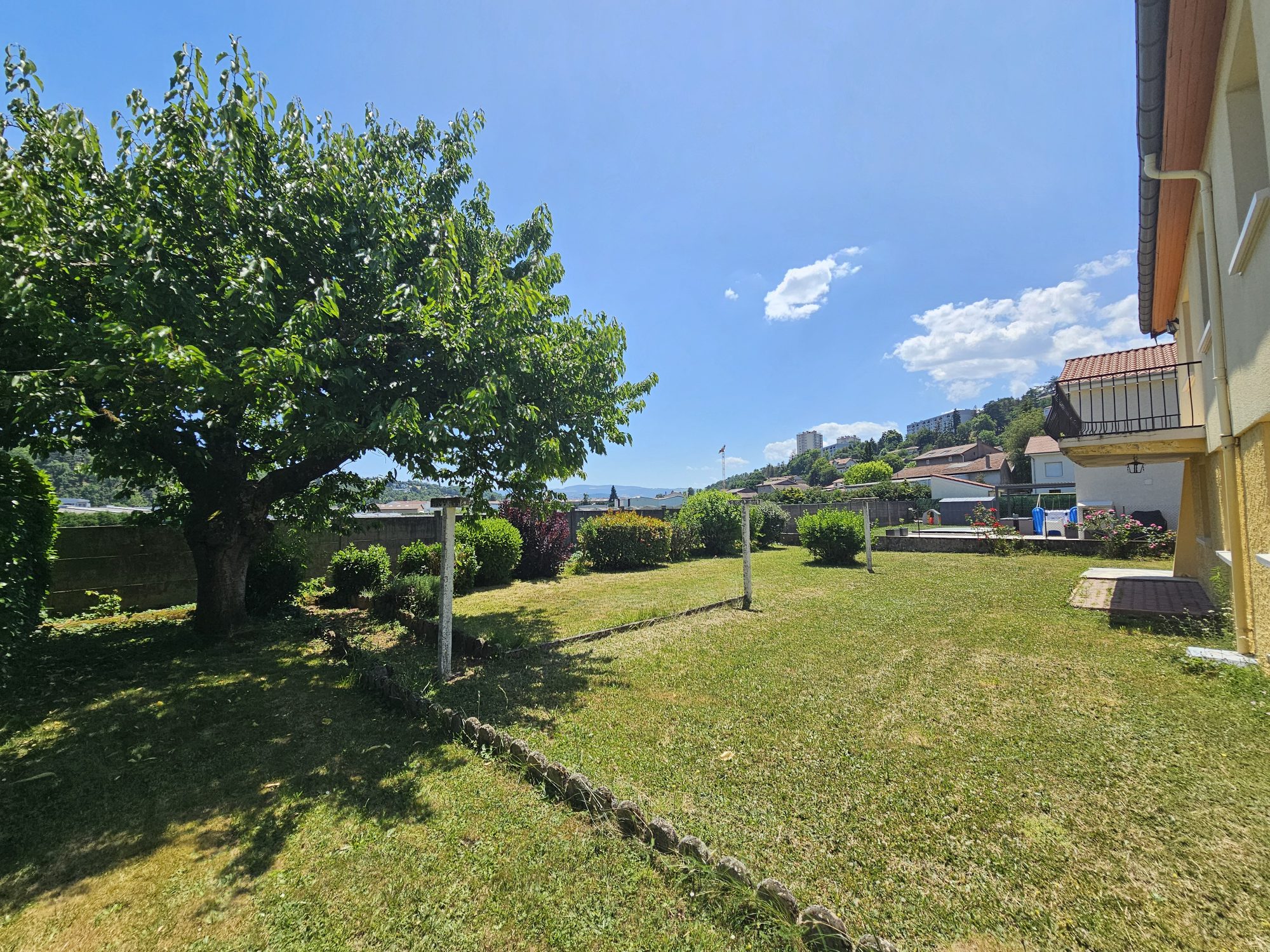 VENTE - Maison - L'Étrat (42580) - 249000 €