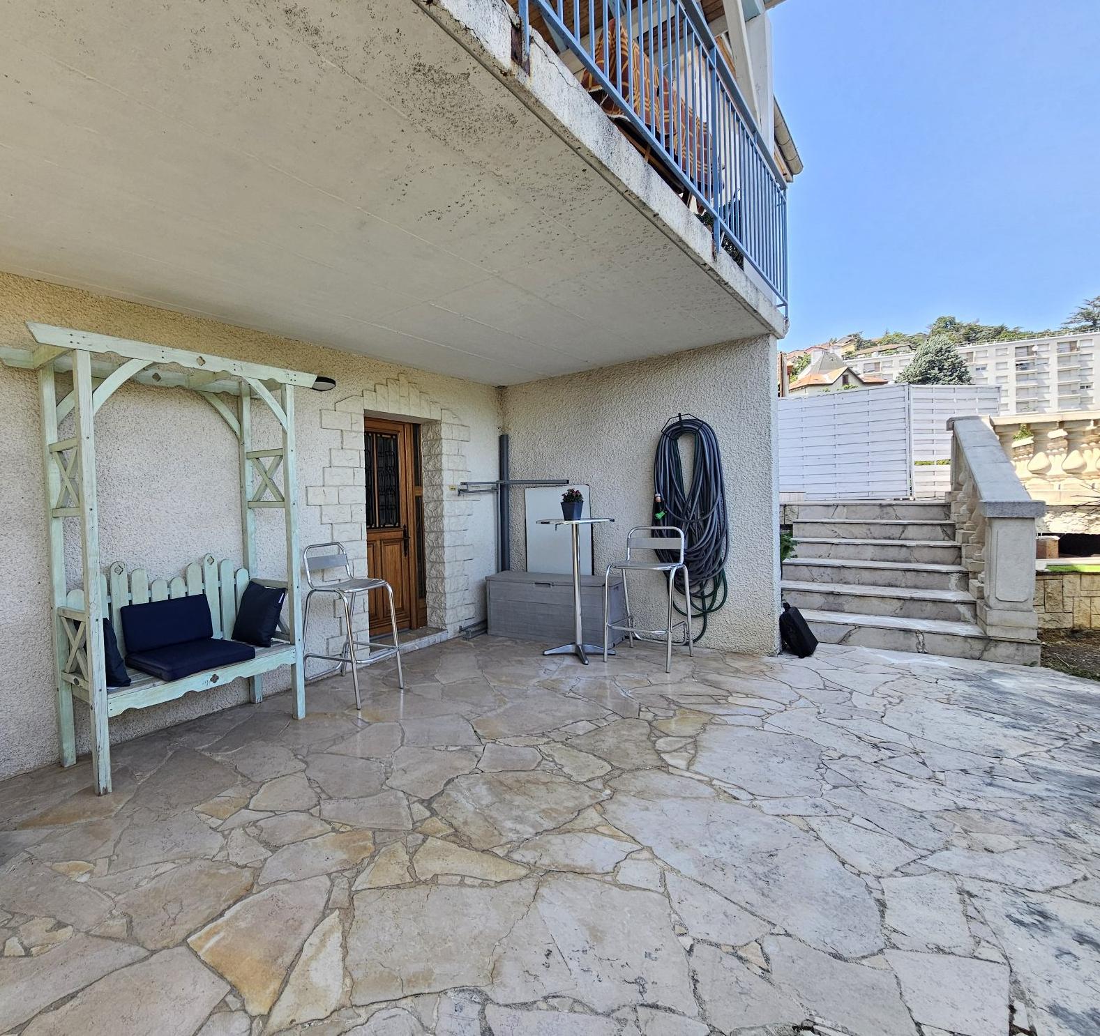 LOCATION - Appartement - Saint-Priest-en-Jarez (42270) - 620 €