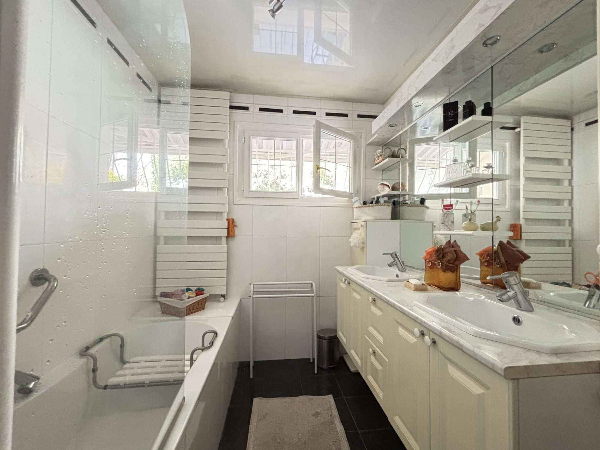 VENTE - Maison - Saint-Genest-Lerpt (42530) - 469000 €