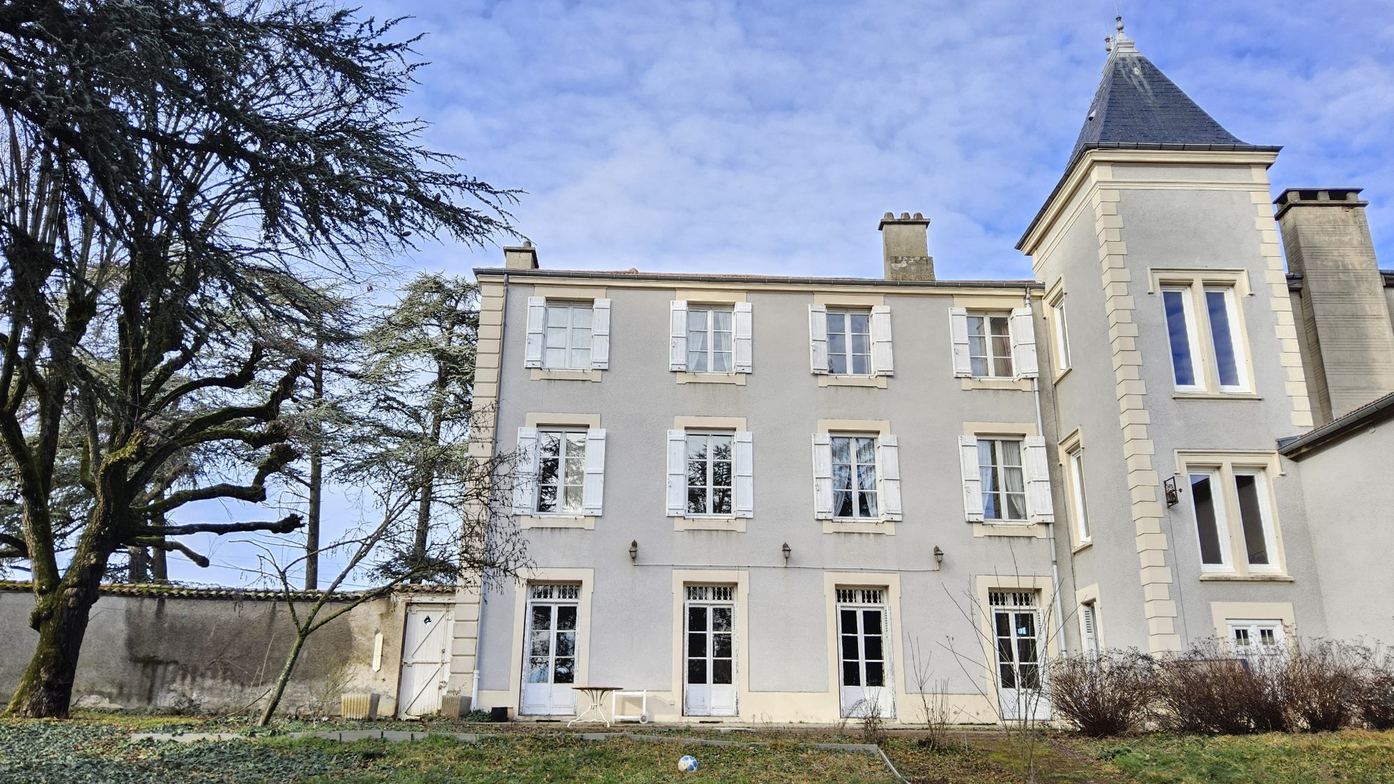 VENTE - Maison - L'Étrat (42580) - 505000 €