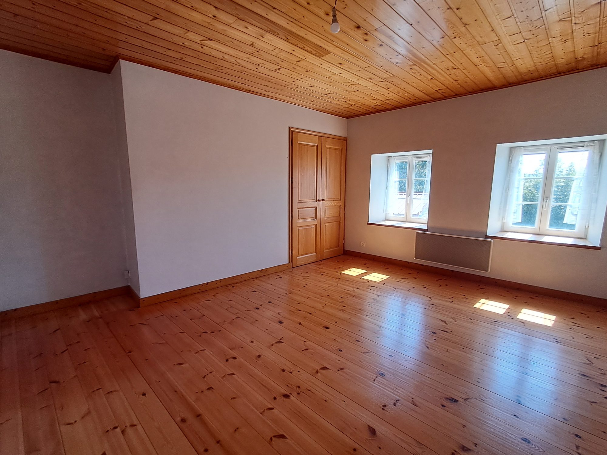 VENTE - Maison - Usson-en-Forez (42550) - 313500 €