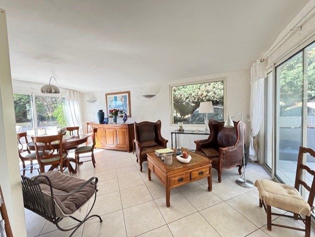 VENTE - Maison - Saint-Genest-Lerpt (42530) - 469000 €