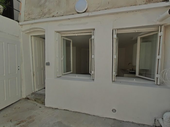 VENTE - Immeuble - Saint-Étienne (42000) - 185000 €
