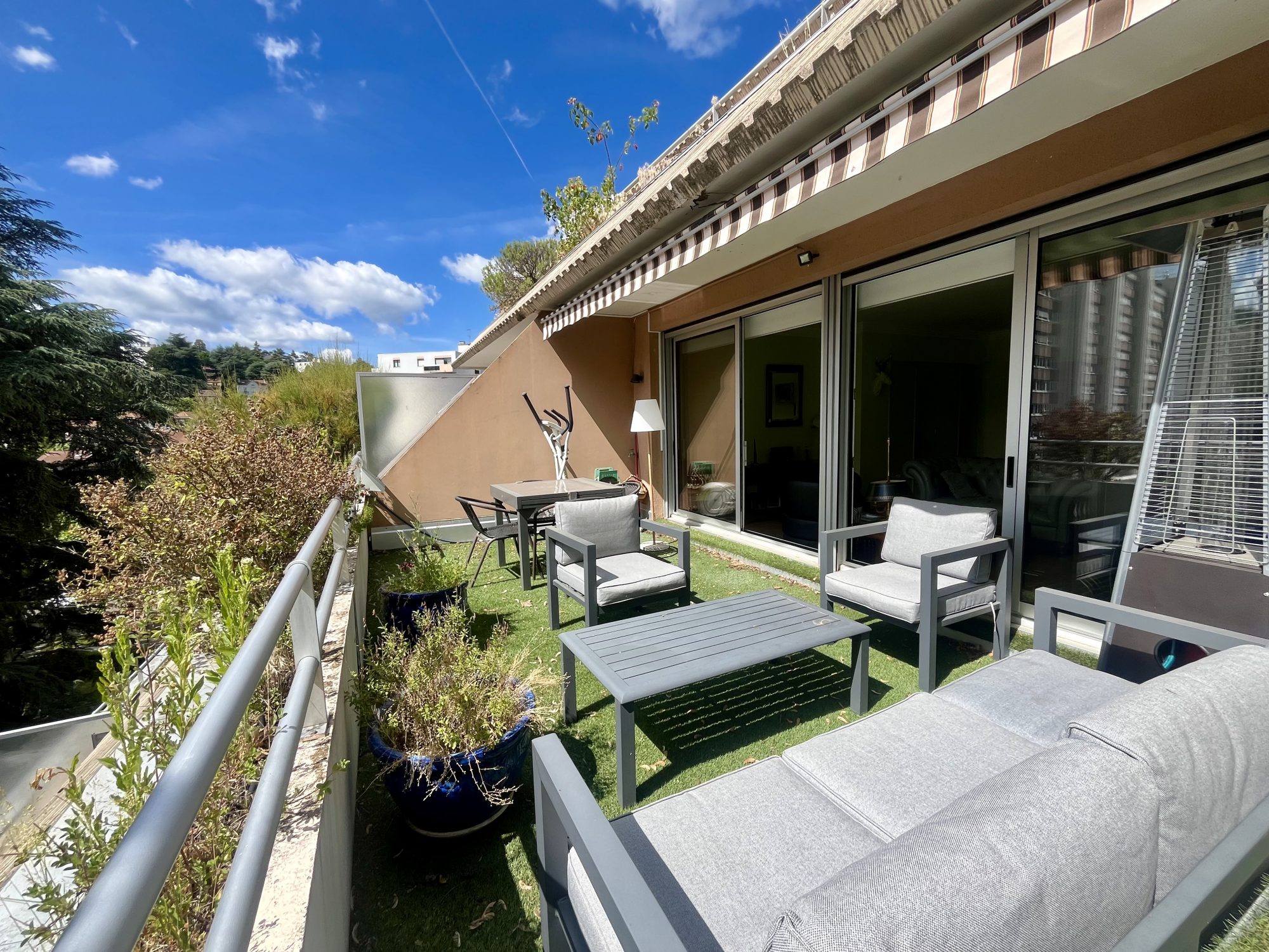 VENTE DE PRESTIGE - Appartement - Saint-Étienne (42100) - 214000 €