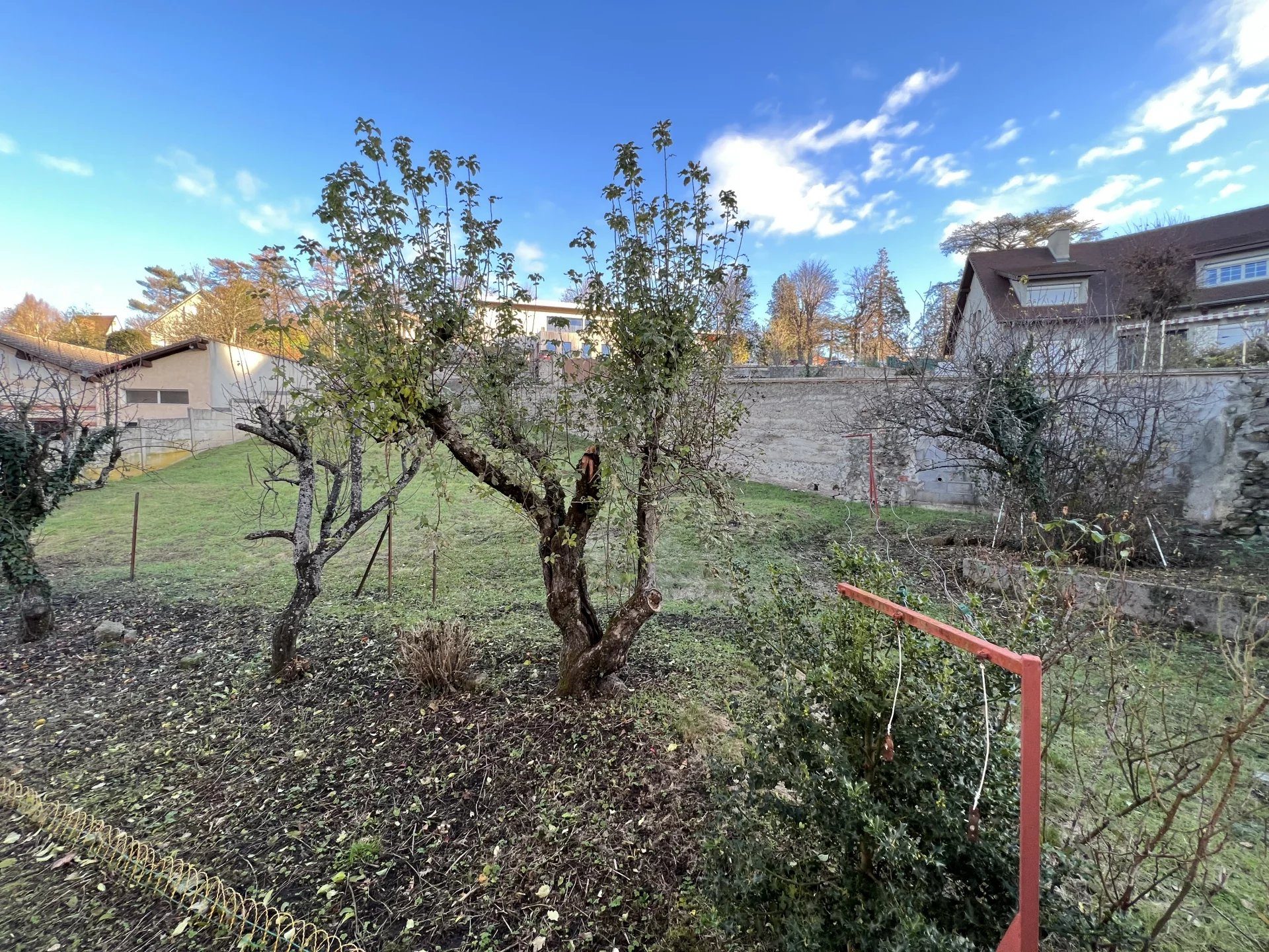 VENTE - Terrain - Saint-Priest-en-Jarez (42270) - 119000 €