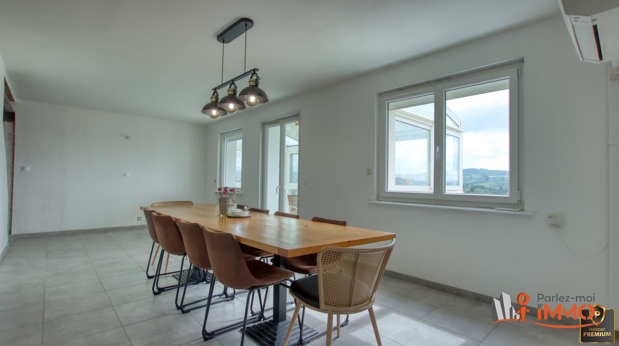 VENTE - Maison - Rozier-en-Donzy (42810) - 215000 €
