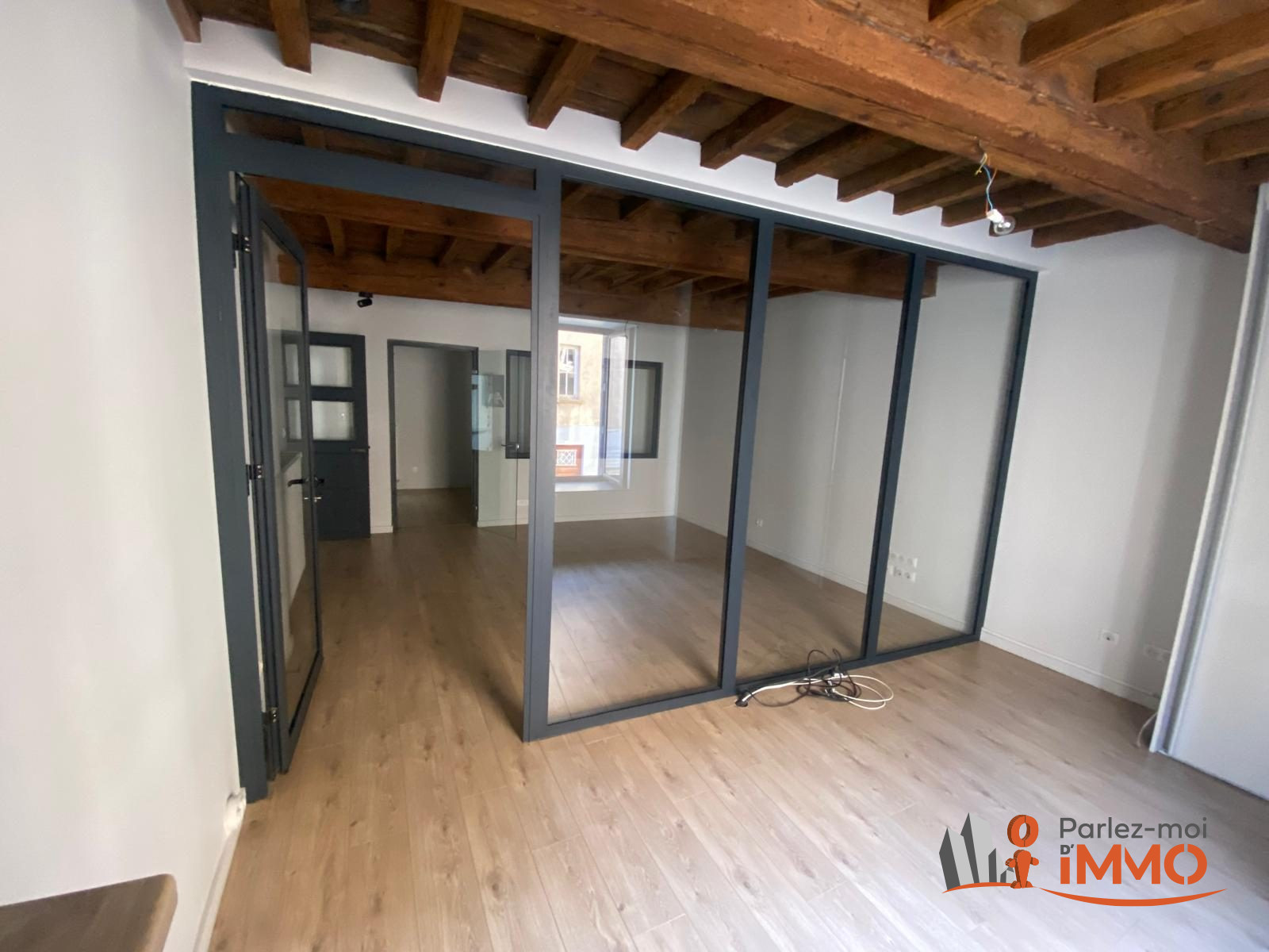 VENTE - Bureaux - Montbrison (42600) - 388000 €