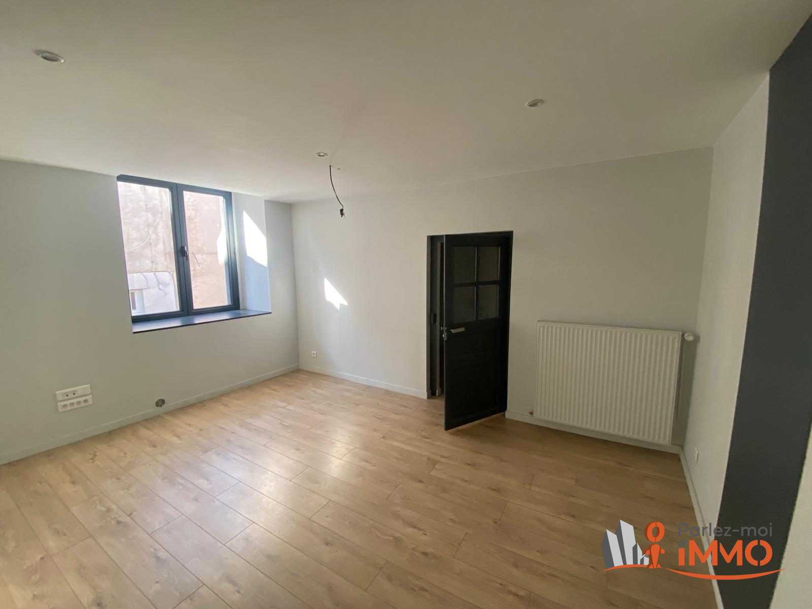 VENTE - Bureaux - Montbrison (42600) - 388000 €