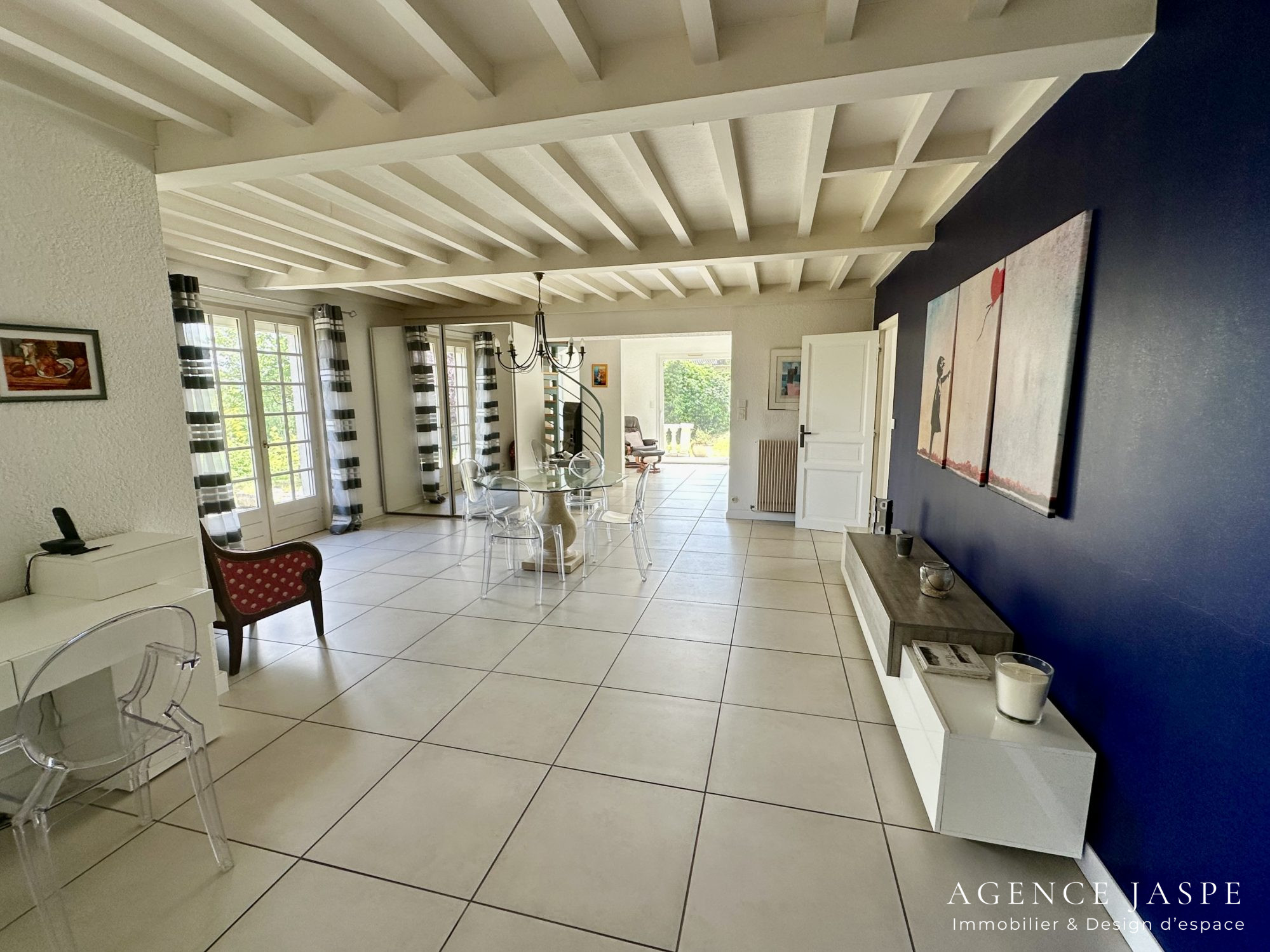 VENTE - Maison - Écotay-l'Olme (42600) - 398000.00 €