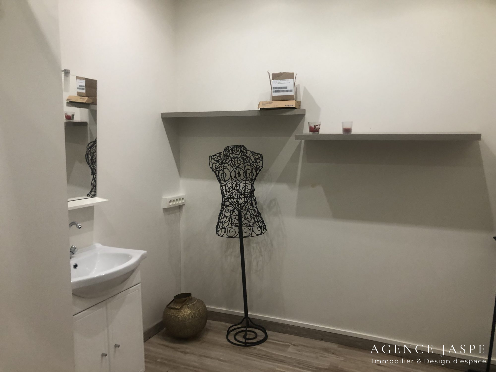 LOCATION - Local - Saint-Étienne (42100) - 1050.00 €