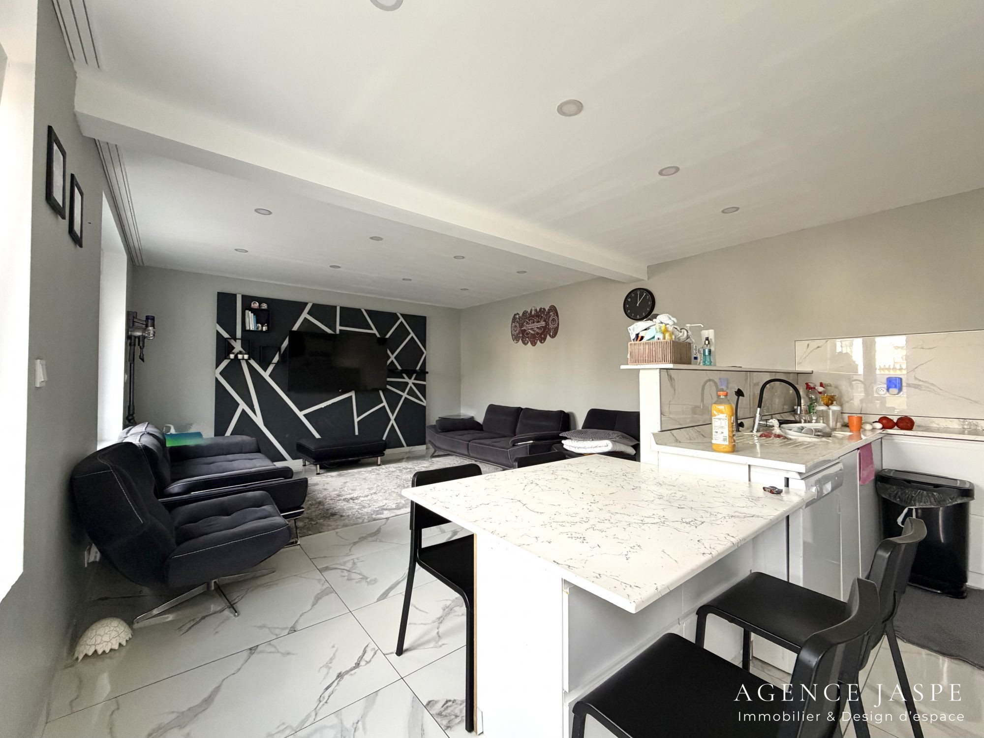 VENTE - Maison - Sury-le-Comtal (42450) - 210000.00 €
