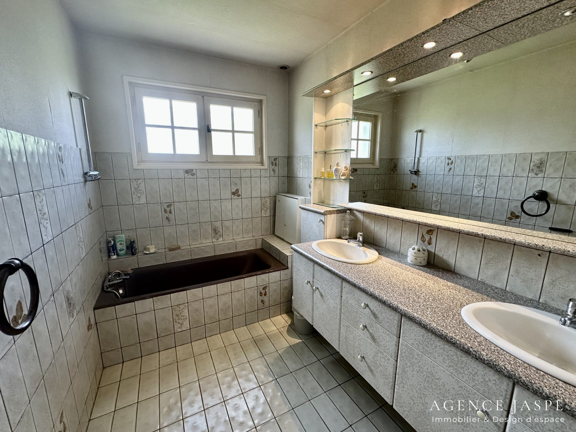 VENTE - Maison - Écotay-l'Olme (42600) - 398000.00 €