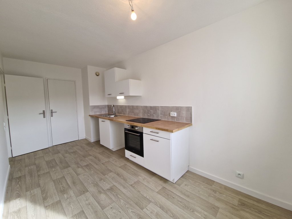 LOCATION - Appartement - ST ETIENNE (42000) - 590 €