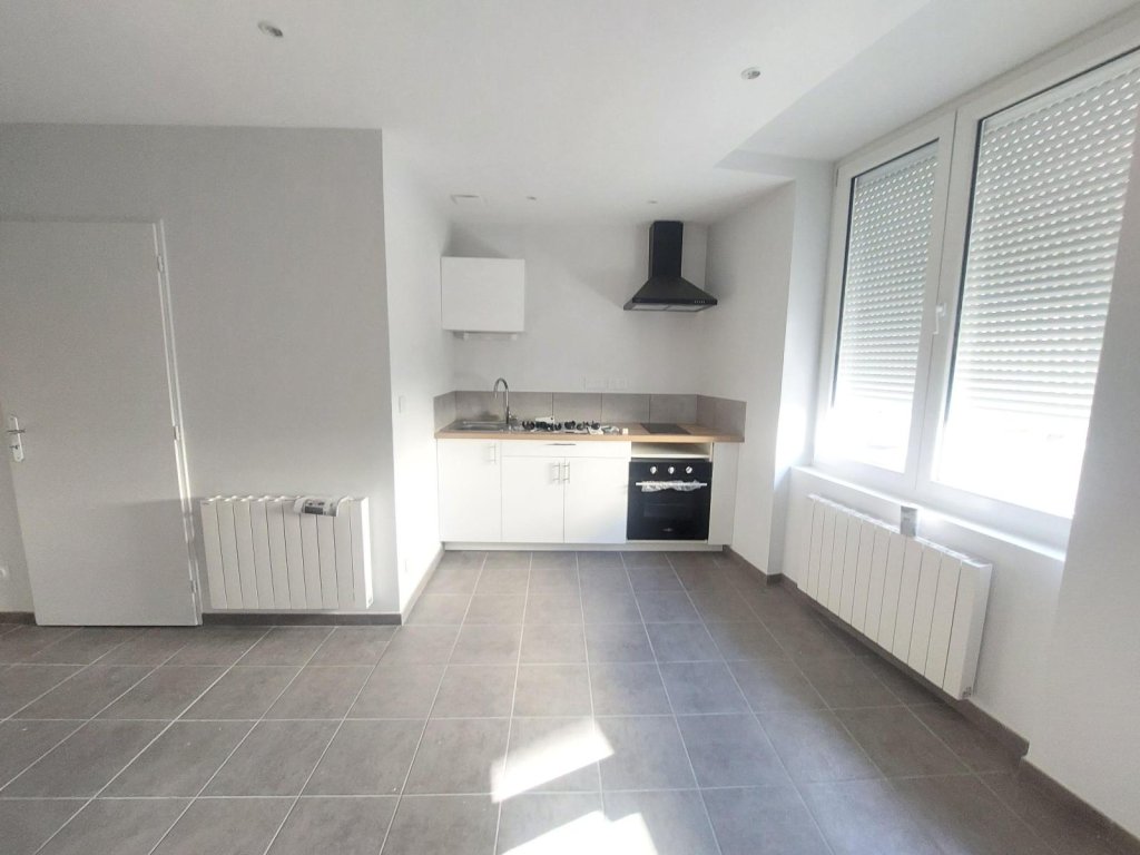 LOCATION - Appartement - ST ETIENNE (42000) - 375 €