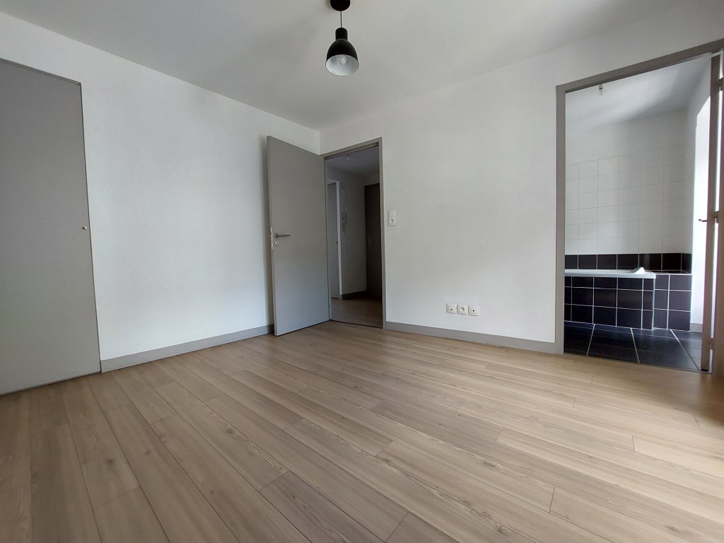LOCATION - Appartement - ST ETIENNE (42000) - 660 €