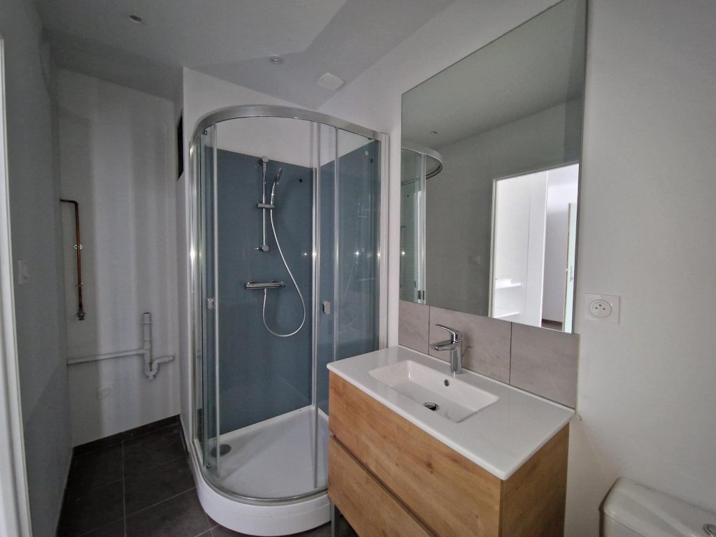 LOCATION - Appartement - ST ETIENNE (42000) - 375 €