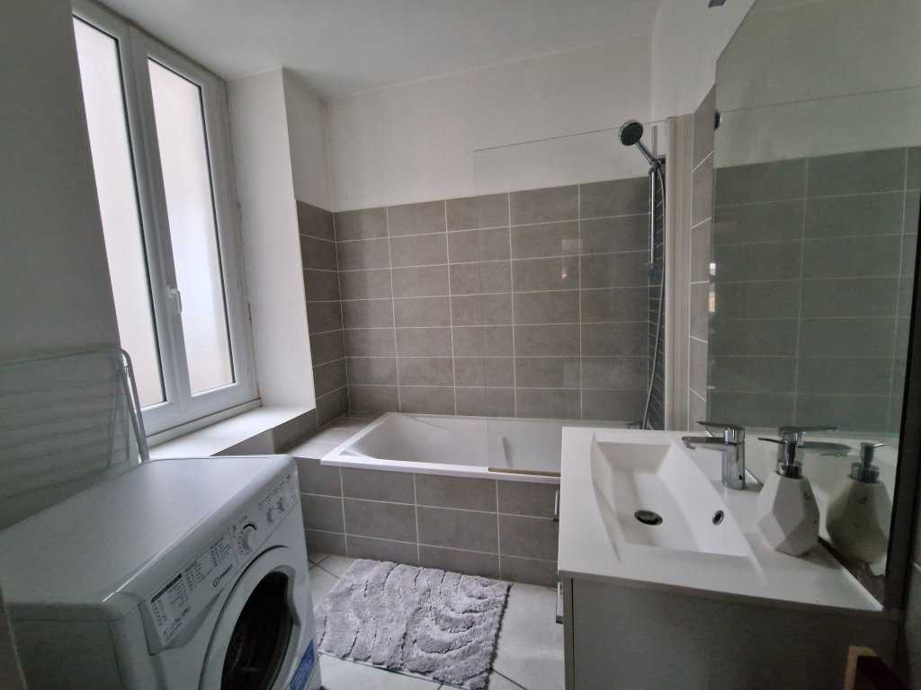 LOCATION - Appartement - ST ETIENNE (42000) - 790 €