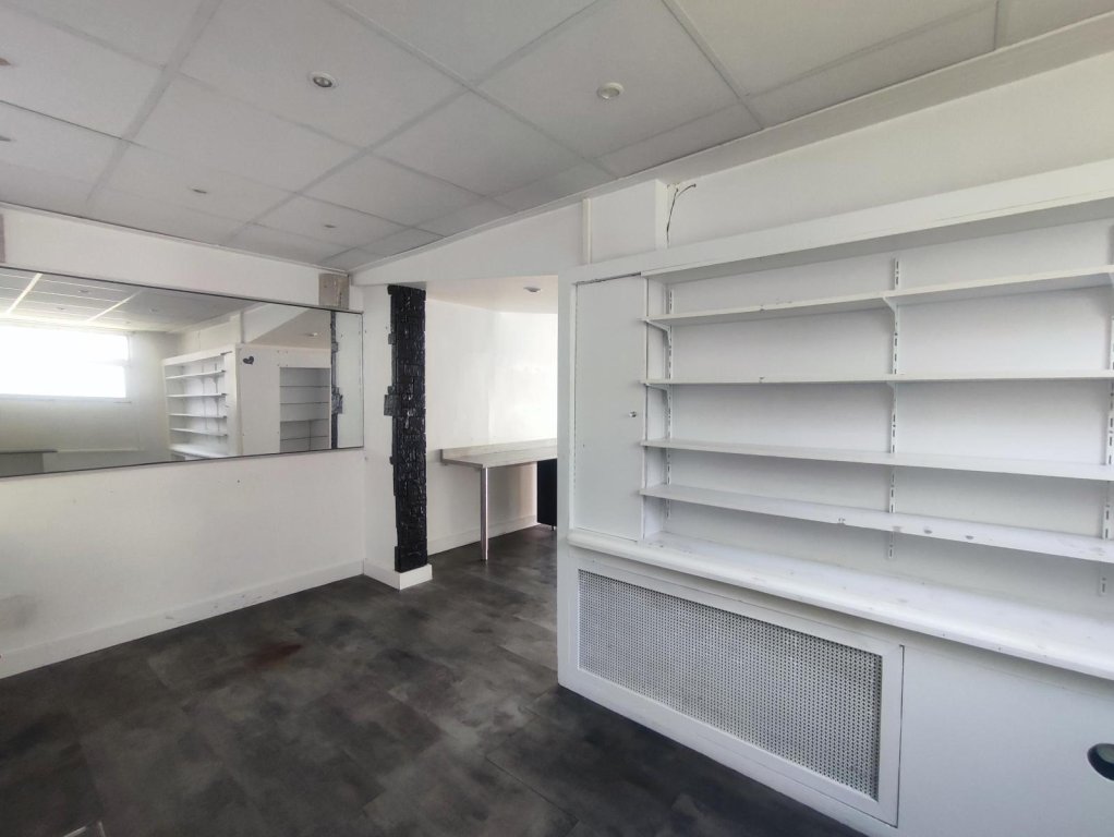LOCATION - Boutique - FIRMINY (42700) - 440 €