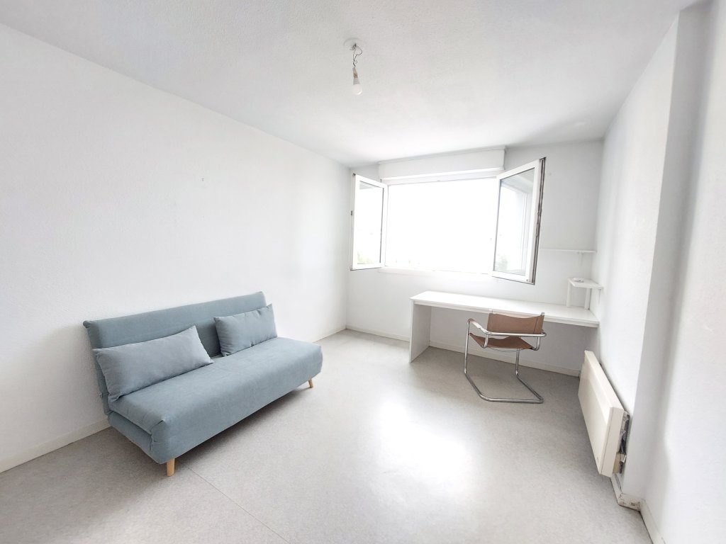 LOCATION - Appartement - ST ETIENNE (42000) - 360 €