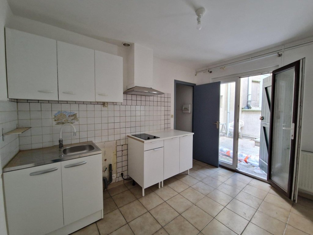 LOCATION - Appartement - ST ETIENNE (42000) - 305 €