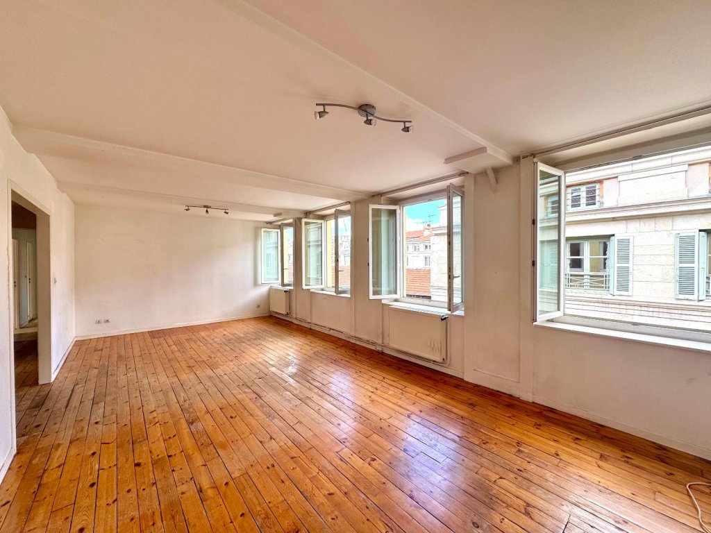 LOCATION - Appartement - ST ETIENNE (42000) - 830 €