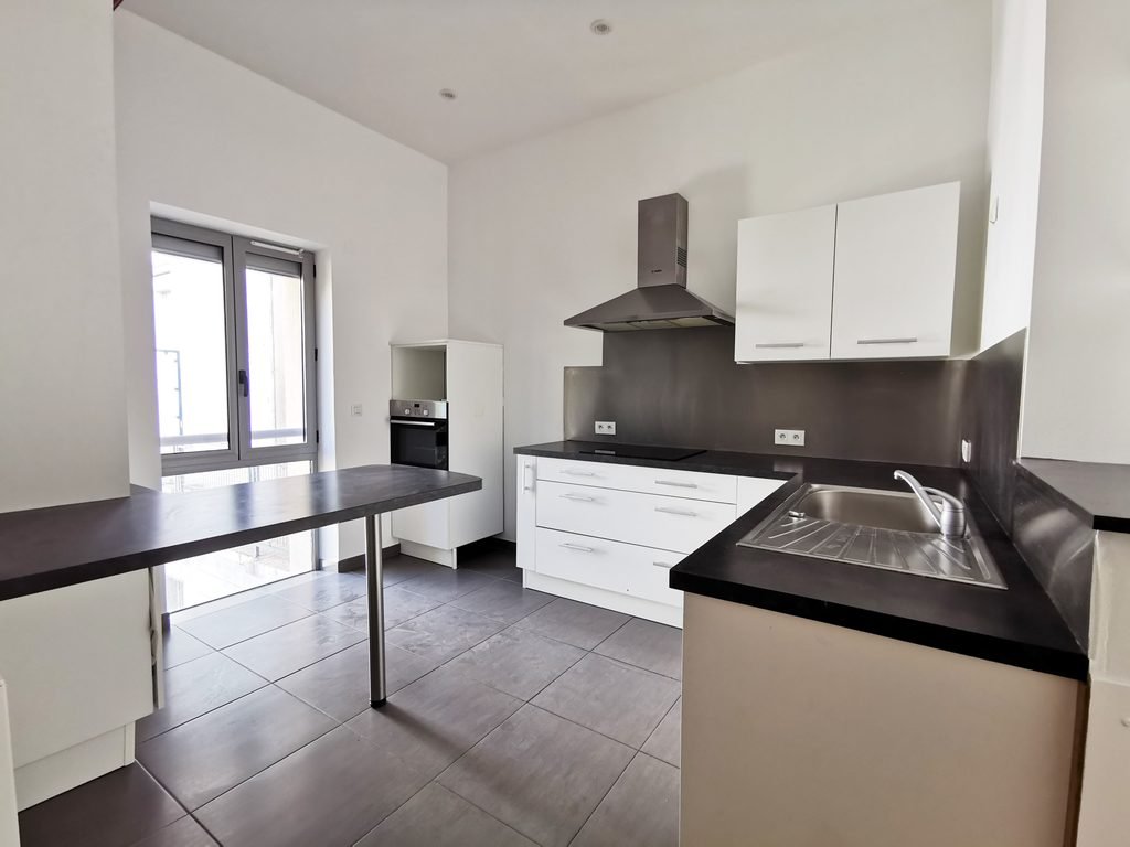 LOCATION - Appartement - ST ETIENNE (42000) - 915 €