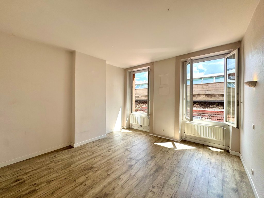 LOCATION - Appartement - ST ETIENNE (42000) - 1090 €