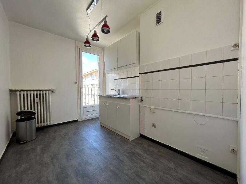 LOCATION - Appartement - ST ETIENNE (42000) - 535 €