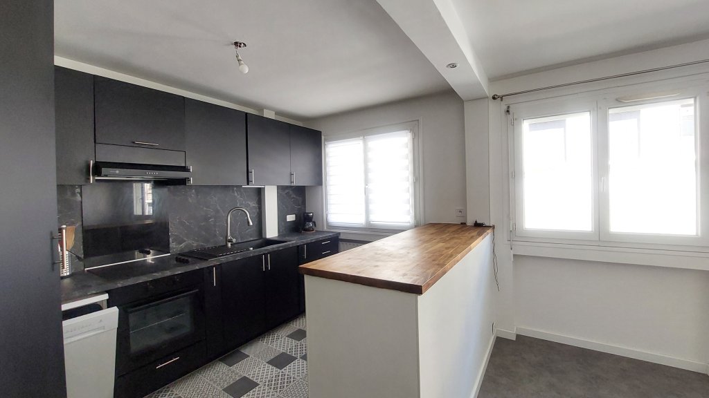 LOCATION - Appartement - ST ETIENNE (42000) - 660 €