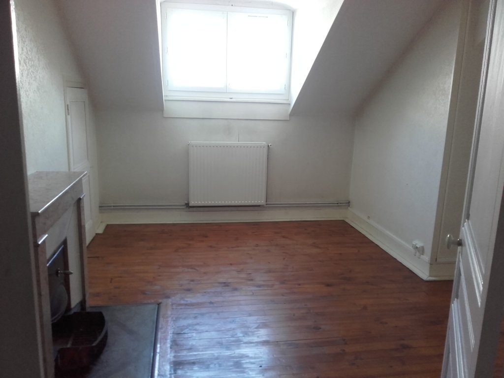 LOCATION - Appartement - ST ETIENNE (42000) - 385 €