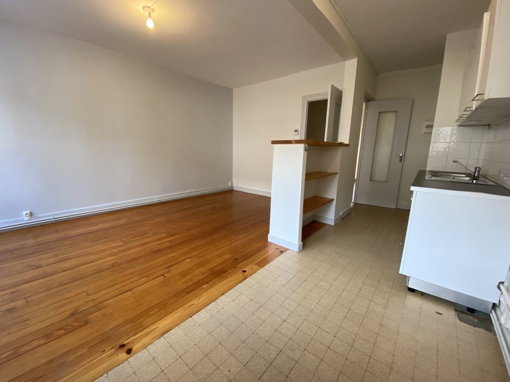 LOCATION - Appartement - ST ETIENNE (42000) - 495 €