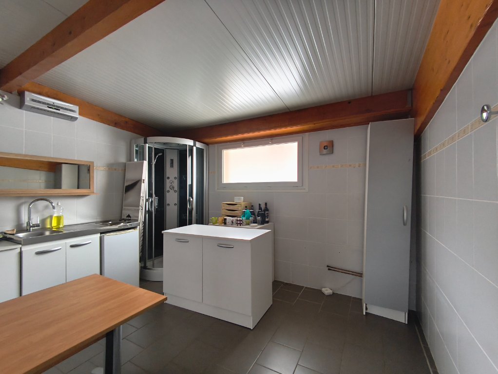 LOCATION - Local - ST ETIENNE (42000) - 1900 €