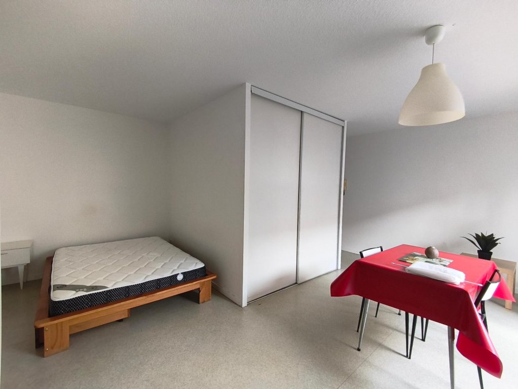 LOCATION - Appartement - ST ETIENNE (42000) - 395 €