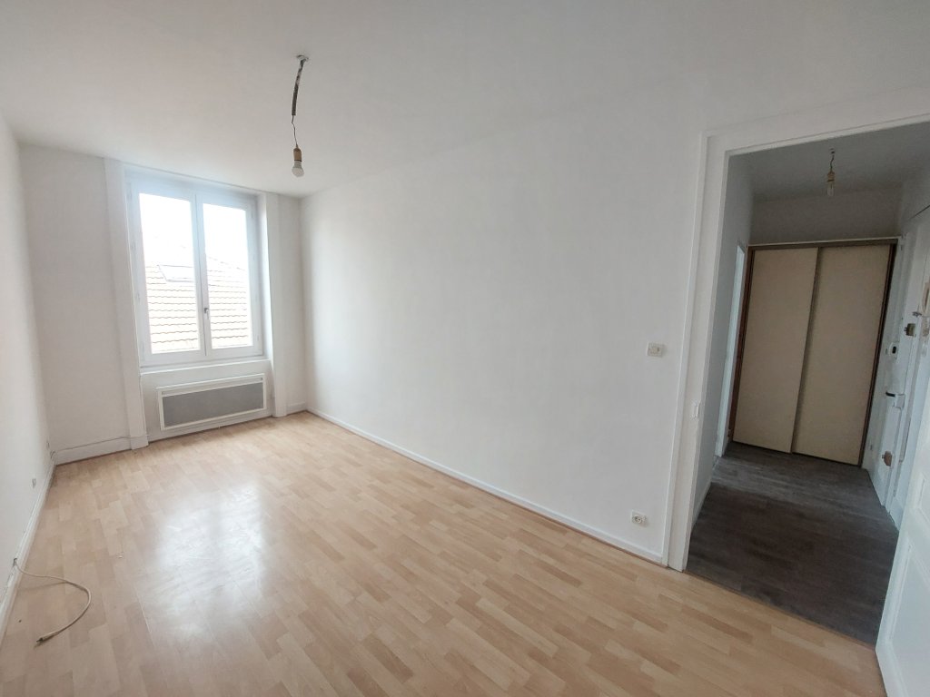 LOCATION - Appartement - ST ETIENNE (42000) - 290 €
