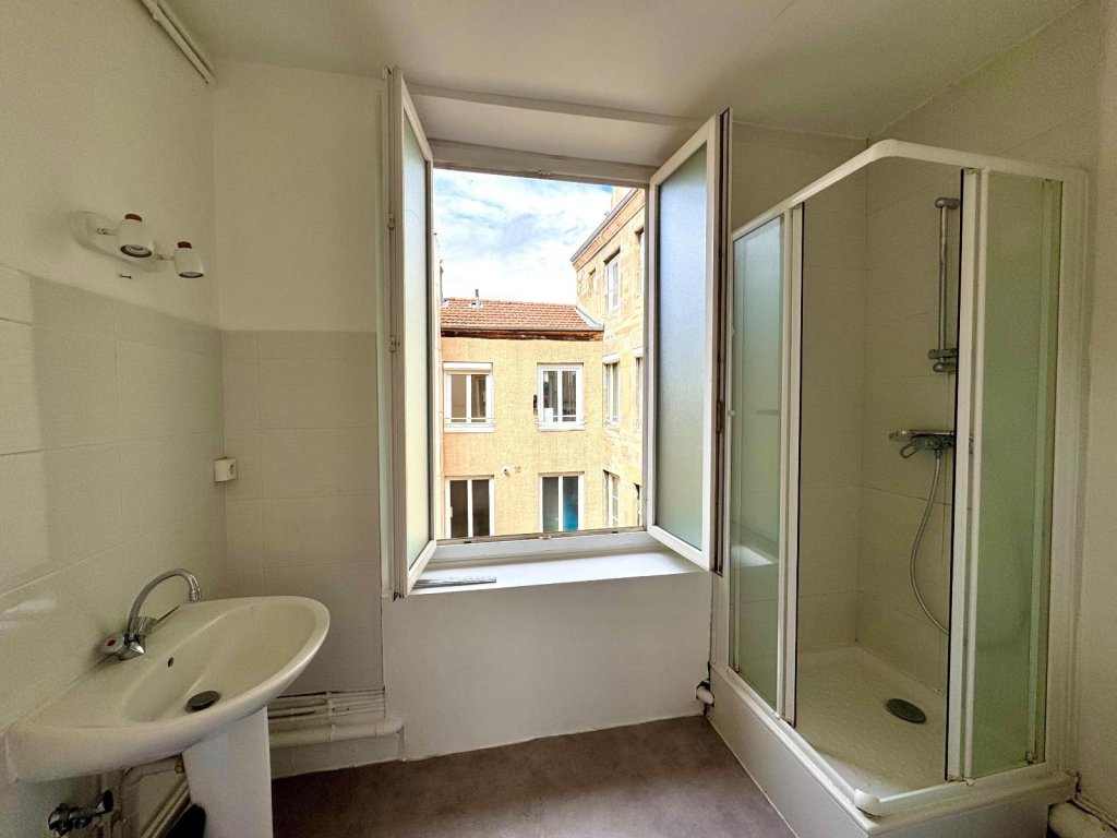 LOCATION - Appartement - ST ETIENNE (42000) - 405 €