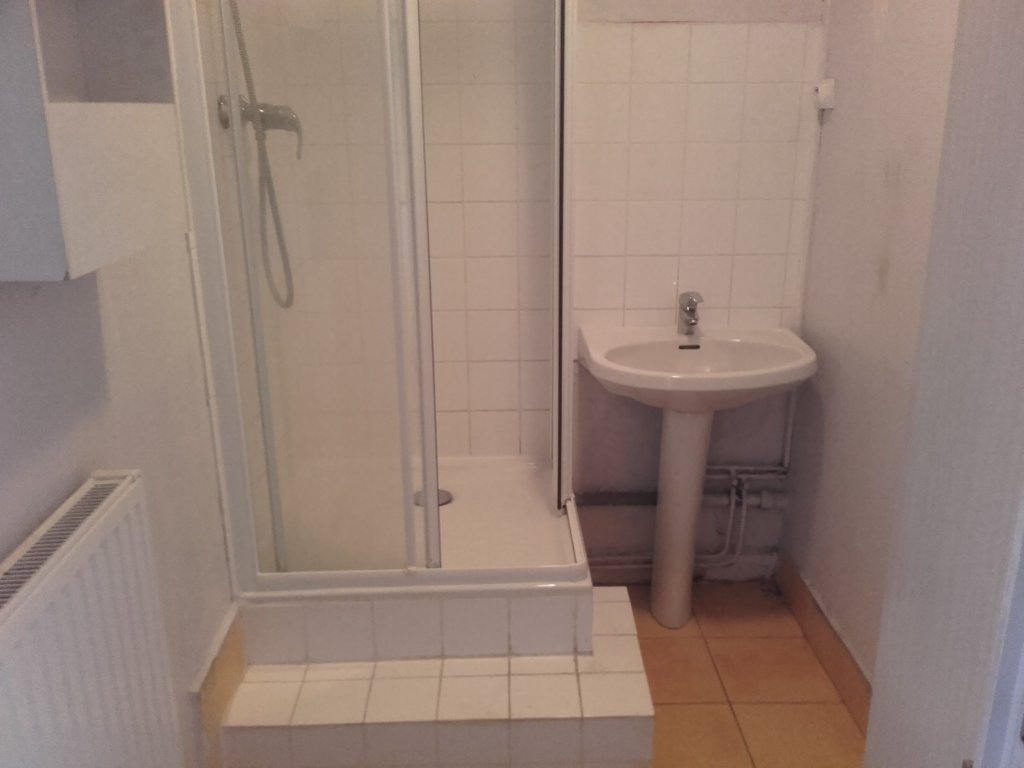 LOCATION - Appartement - ST ETIENNE (42000) - 385 €