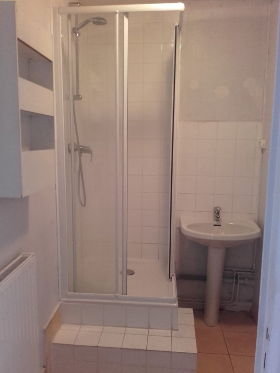 LOCATION - Appartement - ST ETIENNE (42000) - 385 €
