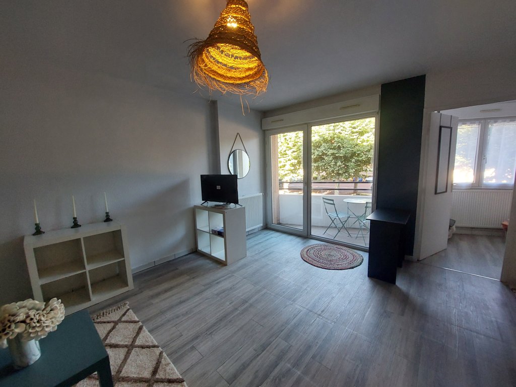 LOCATION - Appartement - L ETRAT (42580) - 619 €