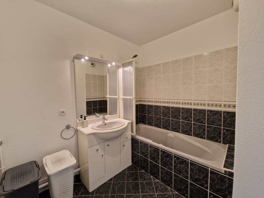 LOCATION - Appartement - ST PRIEST EN JAREZ (42270) - 730 €