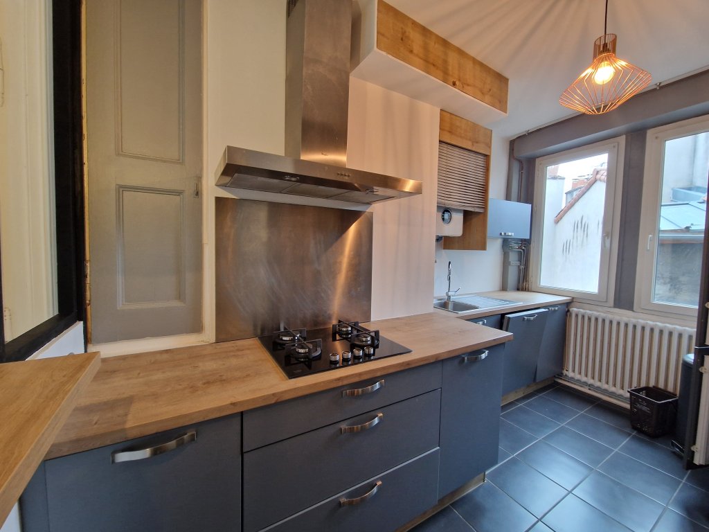 LOCATION - Appartement - ST ETIENNE (42000) - 600 €