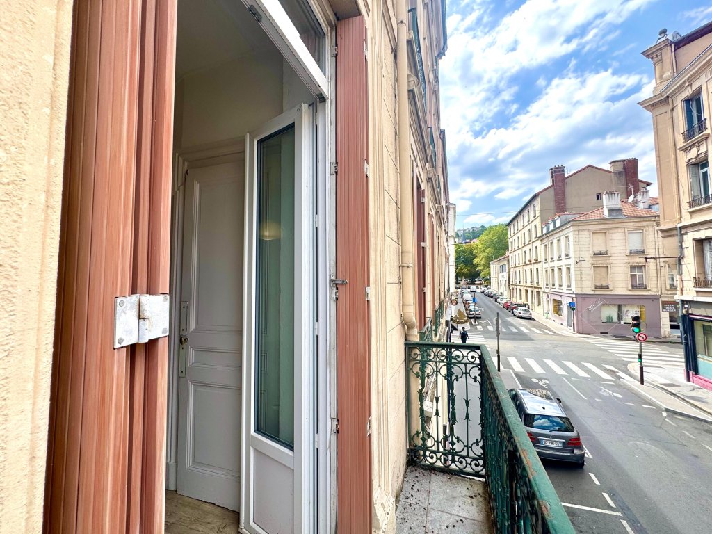 LOCATION - Appartement - ST ETIENNE (42000) - 1090 €