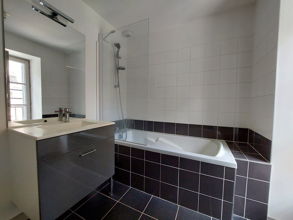 LOCATION - Appartement - ST ETIENNE (42000) - 660 €