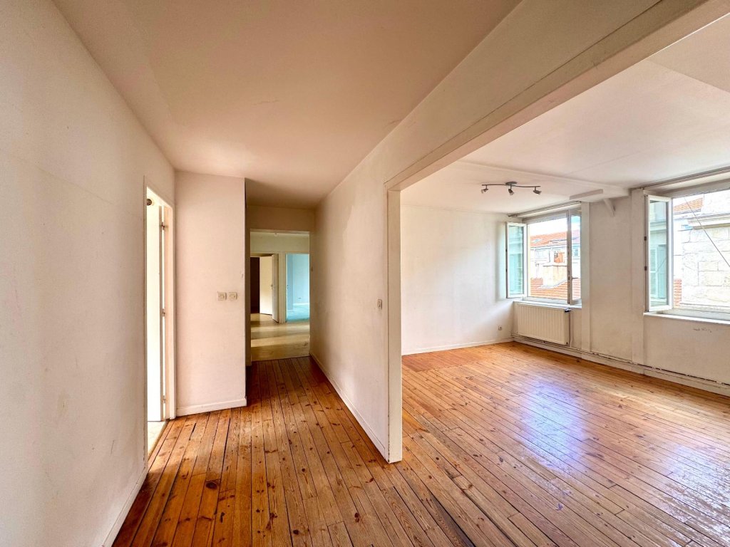 LOCATION - Appartement - ST ETIENNE (42000) - 830 €